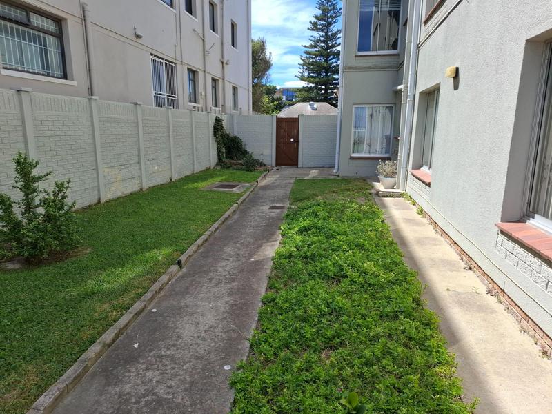 To Let 3 Bedroom Property for Rent in Strand North Western Cape